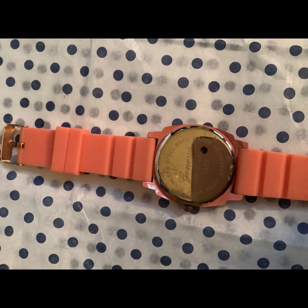 Watch - Picture 4 of 4